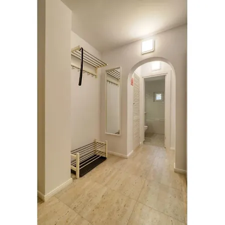 Zen Flat - Piata Sudului Metro Apartment Bucharest